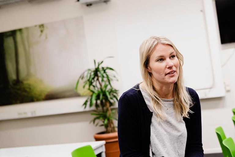 Julia Hult är verksamhetsledare på Förebildarna