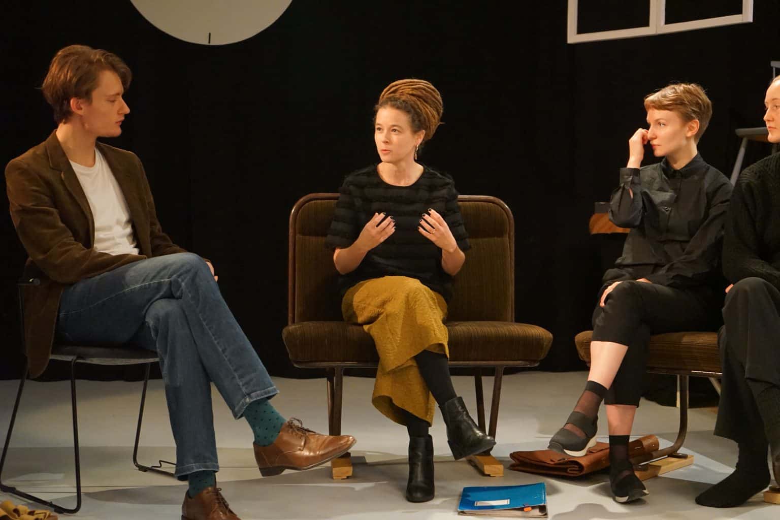 Amanda Lind besöker Skara Skolscen