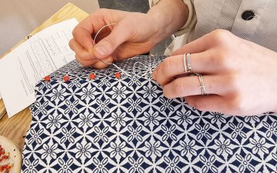 Ger nytt liv till möbler